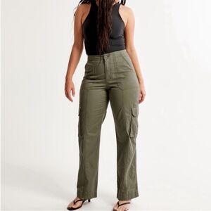 Abercrombie & Fitch Relaxed Cargo Fit Pant Size 16 Women’s Utility Cotton Green